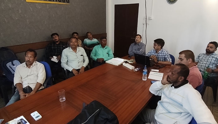 Building a self-sustaining and smart enterprise model for small tea growers